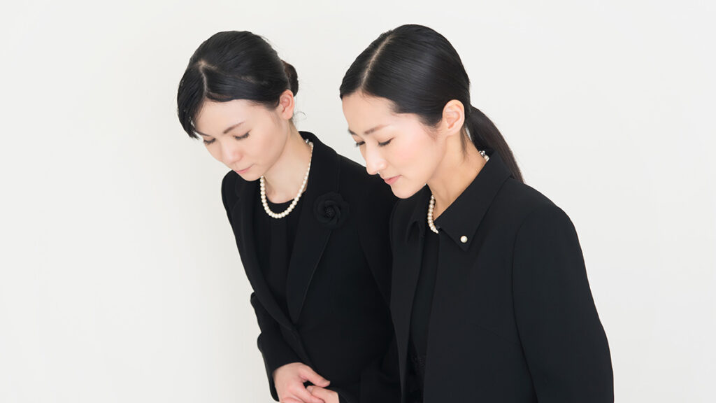 お葬式にかかるお金はいくら?葬儀費用の相場・内訳・節約術