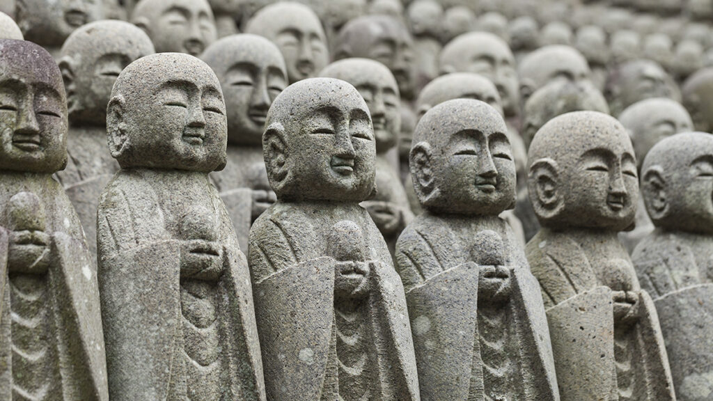 お寺で葬儀を行うときの流れと費用|準備から注意点まで徹底解説