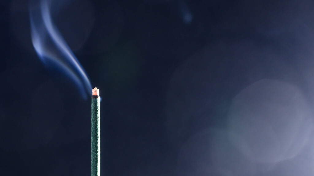 死亡届を出す前にやるべきこと｜提出期限・必要書類・手続きの流れ