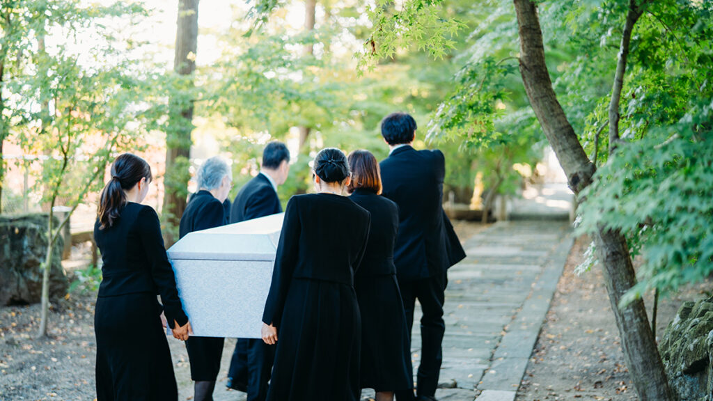 直葬と家族葬の違いとは？費用・流れ・メリット徹底比較｜後悔しない選び方も