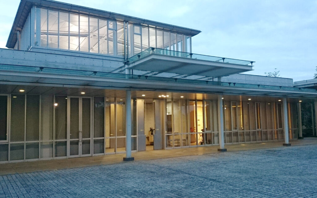 山桑メモリアルホール